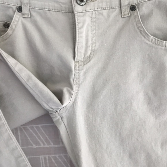 GLO Khaki Pants - Picture 3 of 6